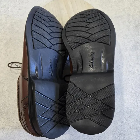 🐢 Clarks Coulson Leather Oxfords Mens Size 11.5 Walking Loafers. Brown