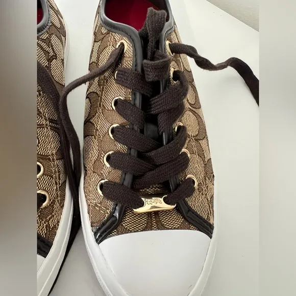 🔥 Coach Empire Lace-Up Sneakers – Size 7 – Excellent Condition! 🔥