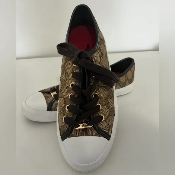 🔥 Coach Empire Lace-Up Sneakers – Size 7 – Excellent Condition! 🔥
