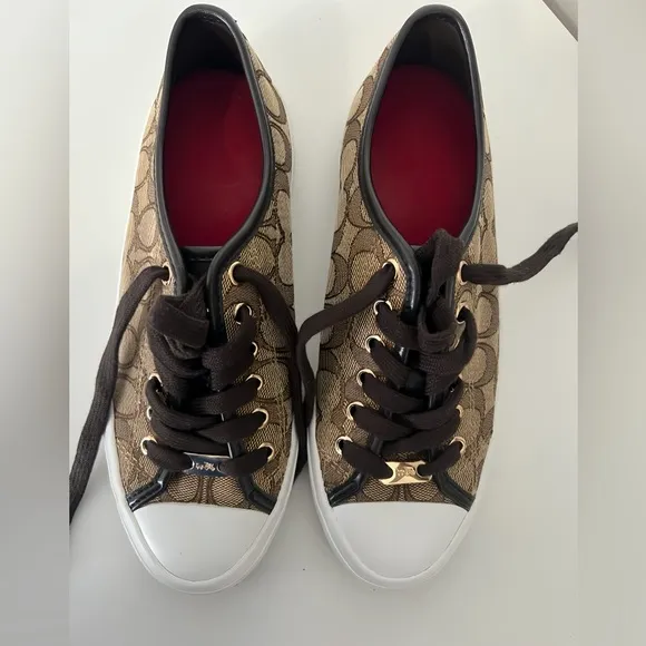 🔥 Coach Empire Lace-Up Sneakers – Size 7 – Excellent Condition! 🔥