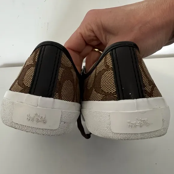 🔥 Coach Empire Lace-Up Sneakers – Size 7 – Excellent Condition! 🔥
