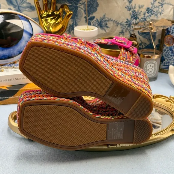 🆕 GIANNI BINI 🧿 NWOB Santi Woven Beaded Wedge Sandals - Rainbow Multi, Sz US 7