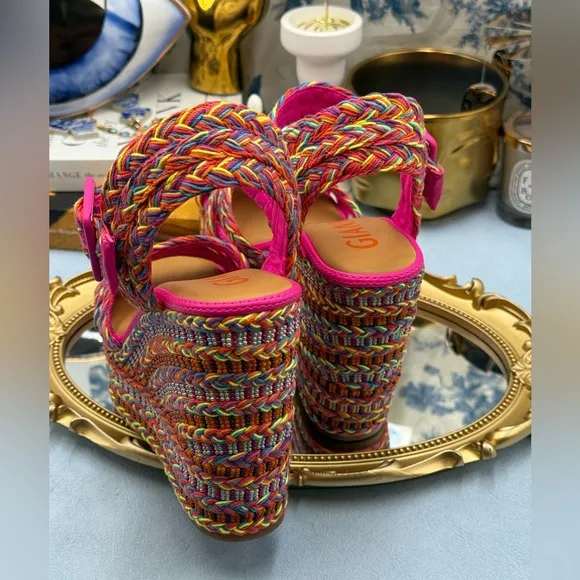 🆕 GIANNI BINI 🧿 NWOB Santi Woven Beaded Wedge Sandals - Rainbow Multi, Sz US 7