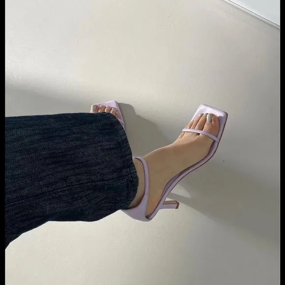 💜 HEELED METALLIC SANDALS