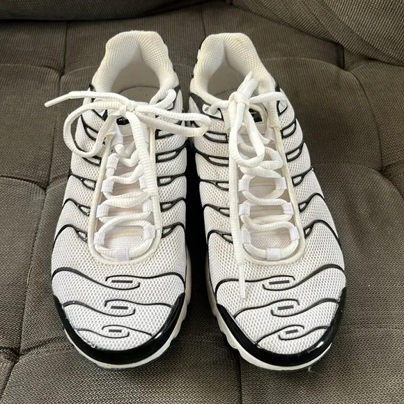 🇪🇸 Nike Air Max Plus &quot;Oreo&quot; sneakers black white 4.5 youth