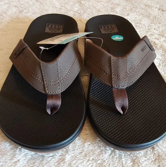 🌺 NWT Men's Reef Brown Yoga Foam Flip Flops