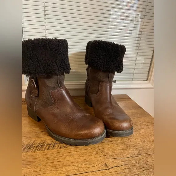 ‼️ UGG Bellvue II Boots - Women's size 8