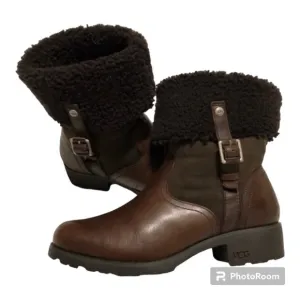 ‼️ UGG Bellvue II Boots - Women's size 8