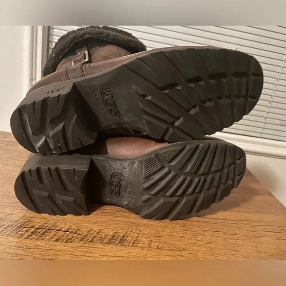 ‼️ UGG Bellvue II Boots - Women's size 8