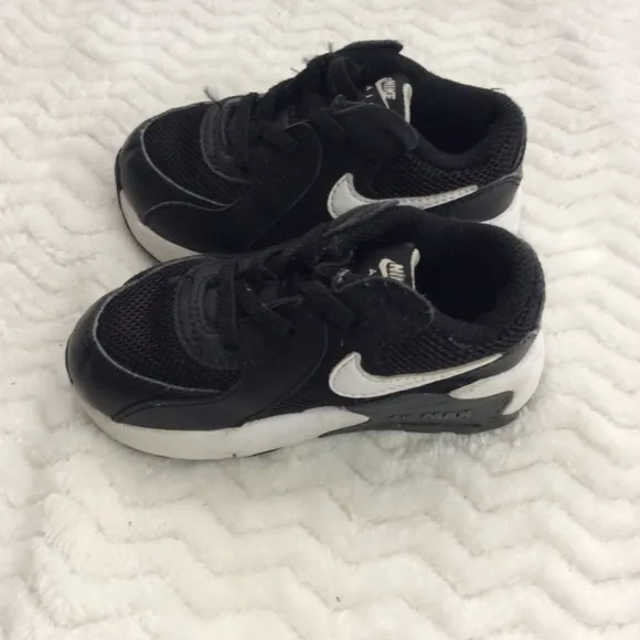 2 Nike AirMax Excee Unisex Black/White/Gray Toddlers Sneakers Size 7C &amp; 5C
