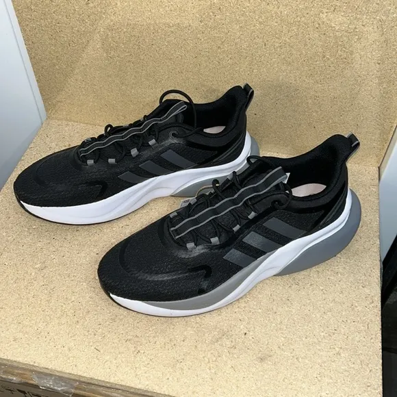 **Adidas Alphabounce  Bounce Sneakers (94)