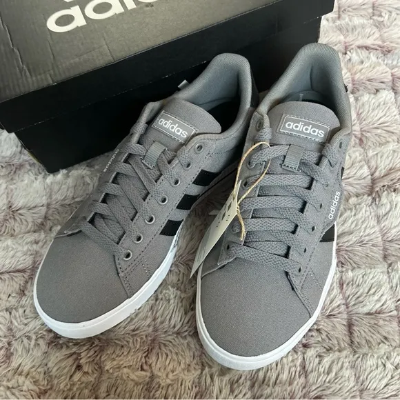 Adidas Daily 3.0 Kids SneakersSize 6