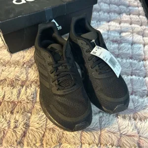 Adidas kids Duramo Sneakers size 6.5