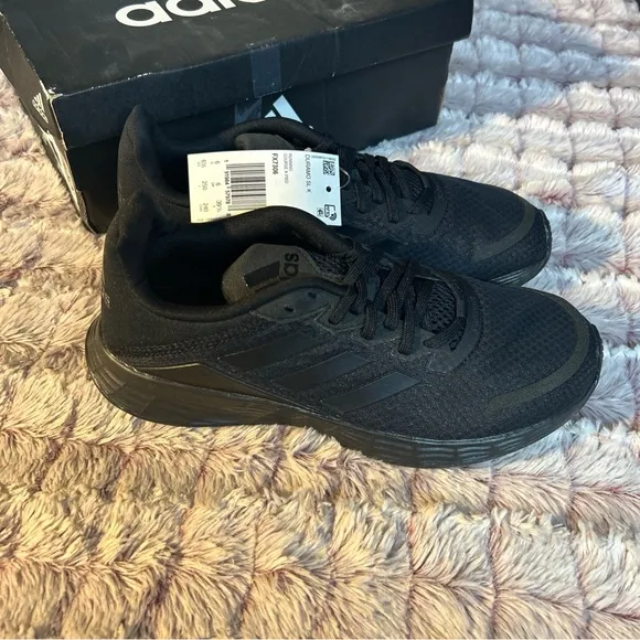 Adidas kids Duramo Sneakers size 6.5