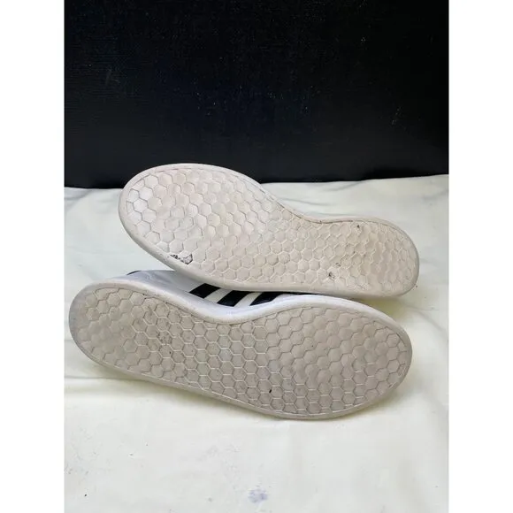 Adidas Mens White Black Sneakers Shoes SIze 11.5 SKU 6821