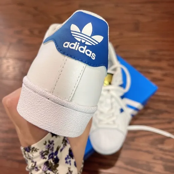Adidas original superstar big kids/women/leather sneakers /NWB