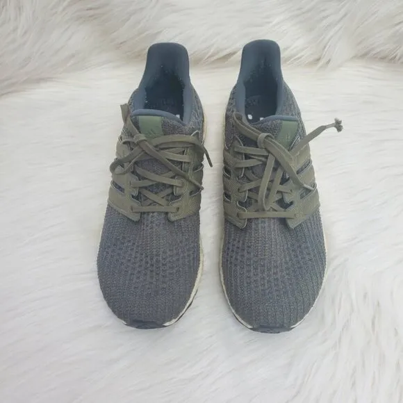 Adidas Ultra Boost 2.0 Mens 9.5 great condition. Retail:$310 Olive green low top