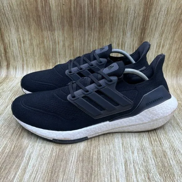 Adidas Ultraboost‎ 21 Men's Size 11 Black White Shoes Athletic Sneakers FY0378
