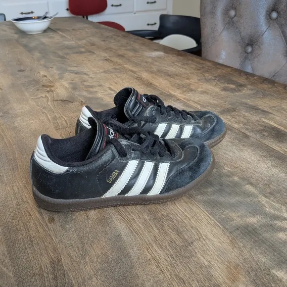 Adidas Vintage Sambas