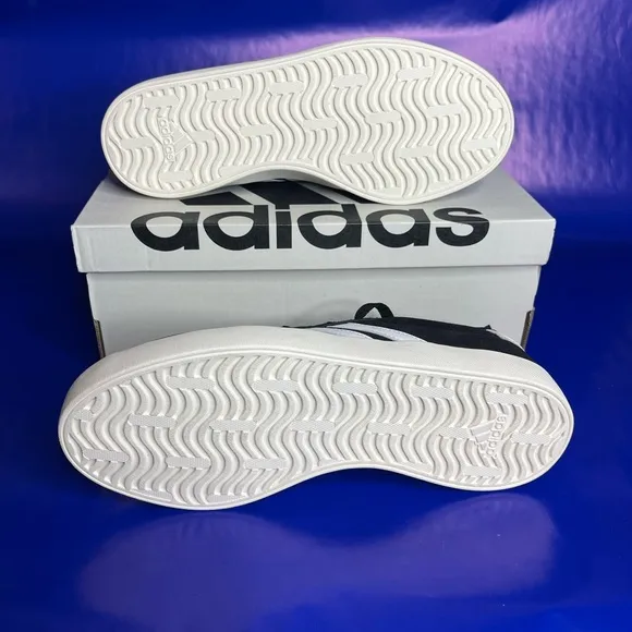 adidas VL Court Women’s Size 6 Sneakers Black/White Fast Shipping Box Included