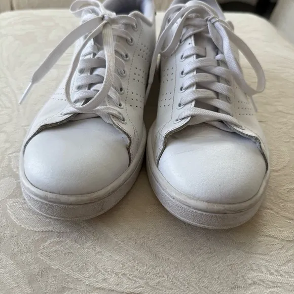 adidas White and Gold Sneakers with Perforated Upper‎ and Low-Top Design
