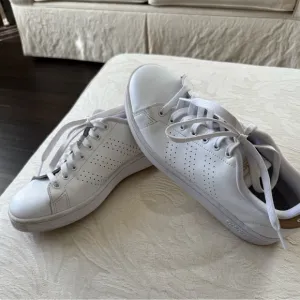 adidas White and Gold Sneakers with Perforated Upper‎ and Low-Top Design