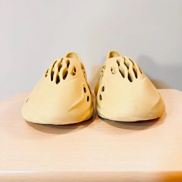 Adidas Yeezy Foam RNNR Sneakers Sandals