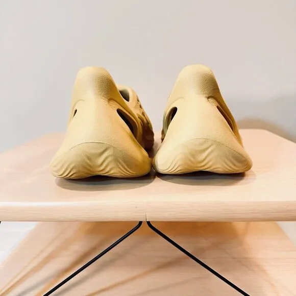 Adidas Yeezy Foam RNNR Sneakers Sandals