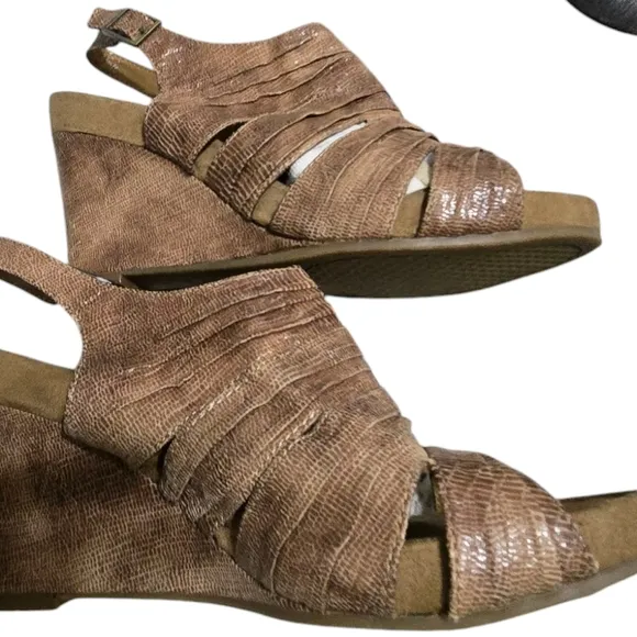 AEROSOLES-PLUSH ON YOU Wedges Slingback Metallic Taupe, Womens 9.5