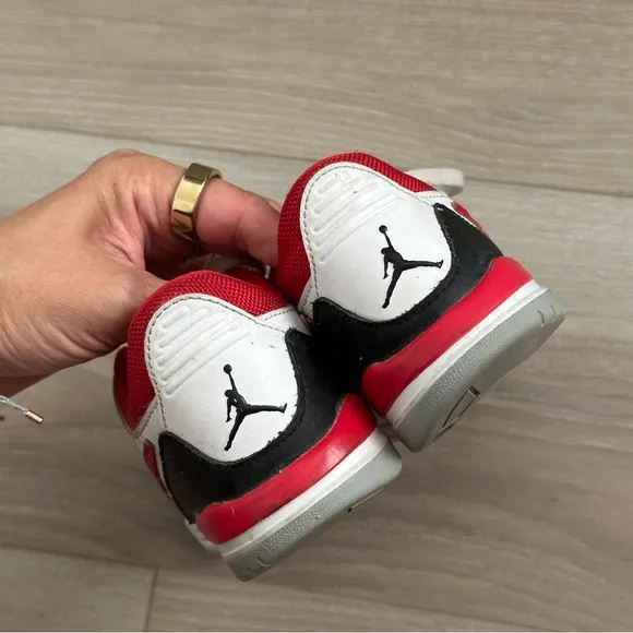 Air Jordan Low Sneakers - Red/Black/White - Kids Size 11C