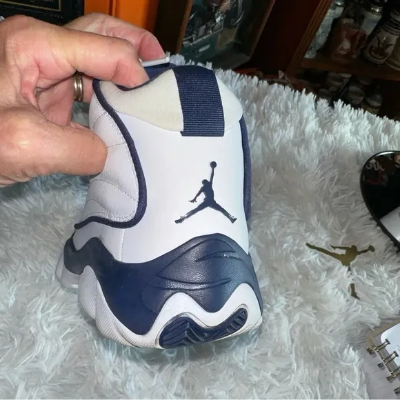 Air Jordan Pro Strong White - Midnight Navy DC7911-100