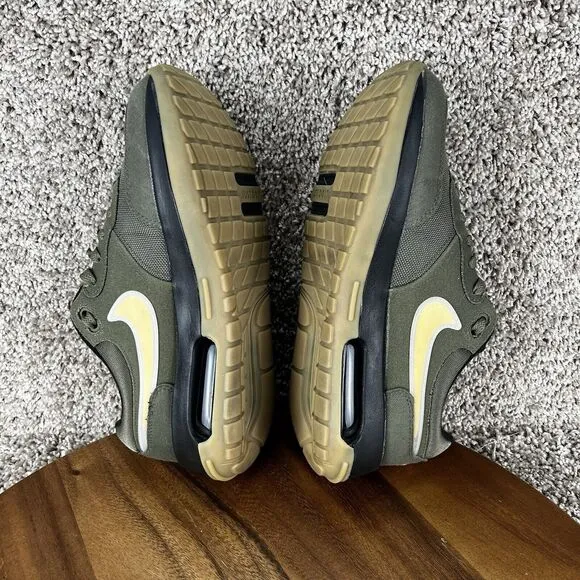 Air Max Motif Next Nature GS Youth Size 7Y Shoes Sneakers Olive University Gold