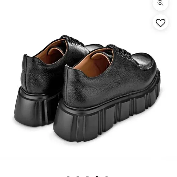 AKAADA Jun Black Lace-Up Loafers