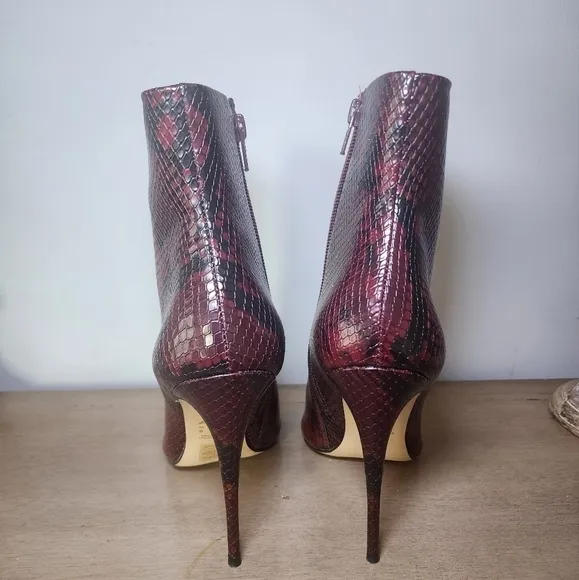 Aldo snake print ankle booties size 9 new without a box