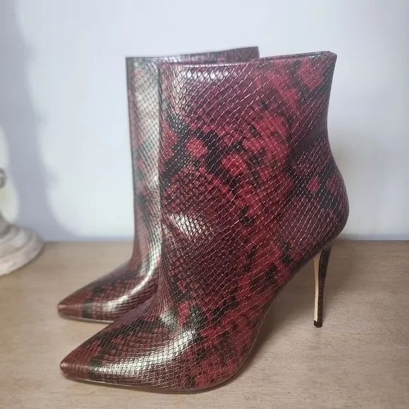 Aldo snake print ankle booties size 9 new without a box