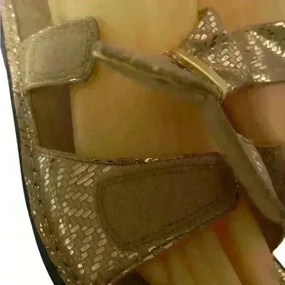 Alegria Karmen Women’s Leather Gold Dazzler Slide Sandals Size EUR 40/ US 9.5-10