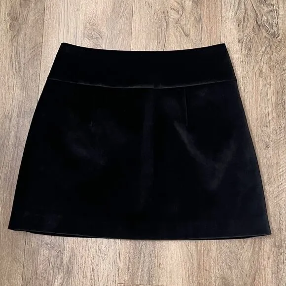 Alice   Olivia Women's Black Donald Velvet Mini Skirt Size 0
