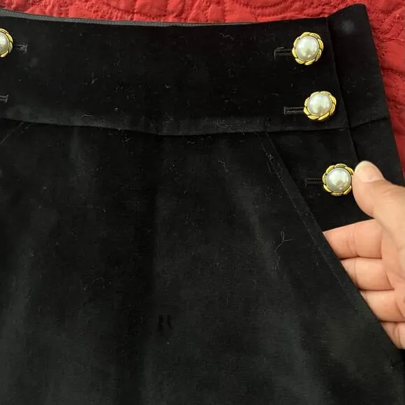 Alice   Olivia Women's Black Donald Velvet Mini Skirt Size 0