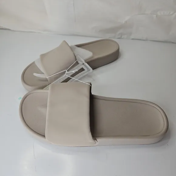 All In Motion Women's Makenna Slide Sandals Casual Foam Various Sizes/ Colors