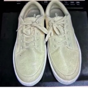 Allbirds Cream Sneakers Minimalist Canvas worn only handful times