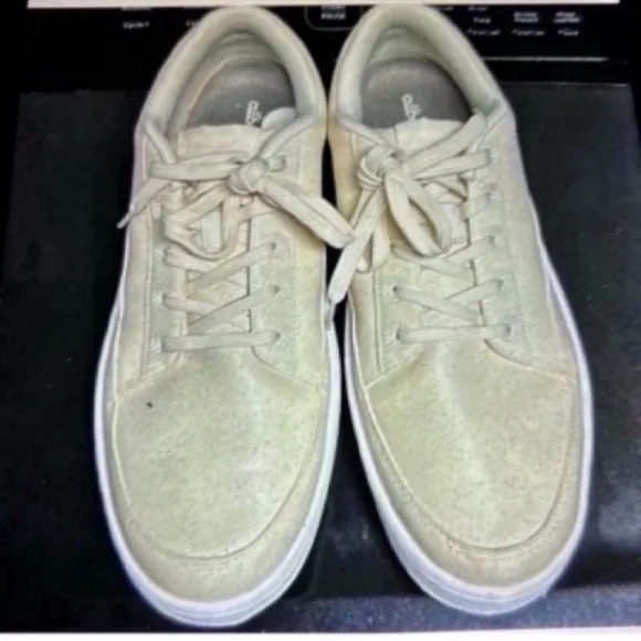 Allbirds Cream Sneakers Minimalist Canvas worn only handful times
