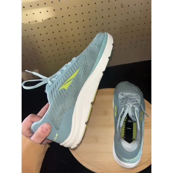 Altra Torin 4.5 Plush Foot Shape ALOA4VR2419 women's running sneakers size 8.5