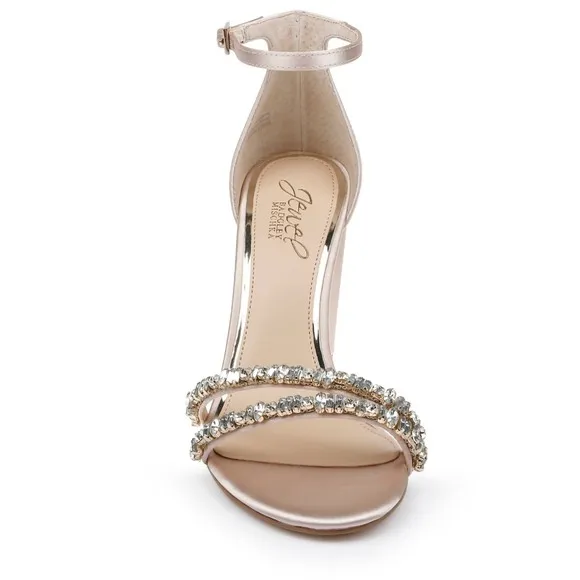 &quot;Badgley Mischka Women's ALIA Heeled Sandal, Champagne, Size 5.5&quot;