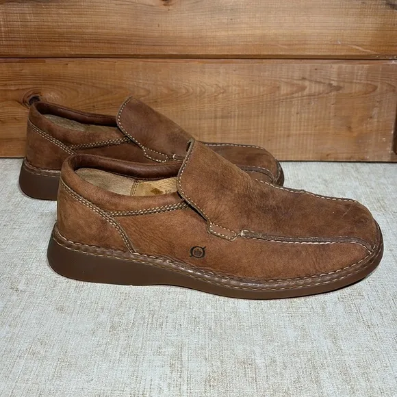 &quot;Born&quot; Mens Leather  Loafers / Slip  Ons (Size 9 1/2)