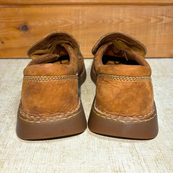 &quot;Born&quot; Mens Leather  Loafers / Slip  Ons (Size 9 1/2)