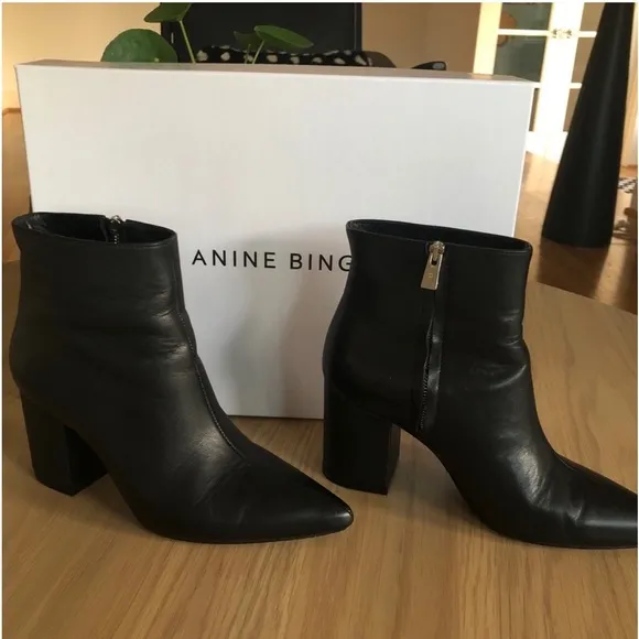 ANINE BING • NATALIE BOOTS
