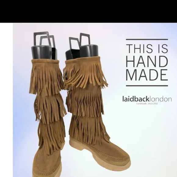 Anthropologie New LaidBack London Pull on Fringe Boho Suede boots Coachella 🌸🌈