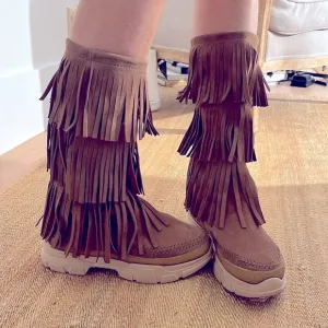 Anthropologie New LaidBack London Pull on Fringe Boho Suede boots Coachella 🌸🌈