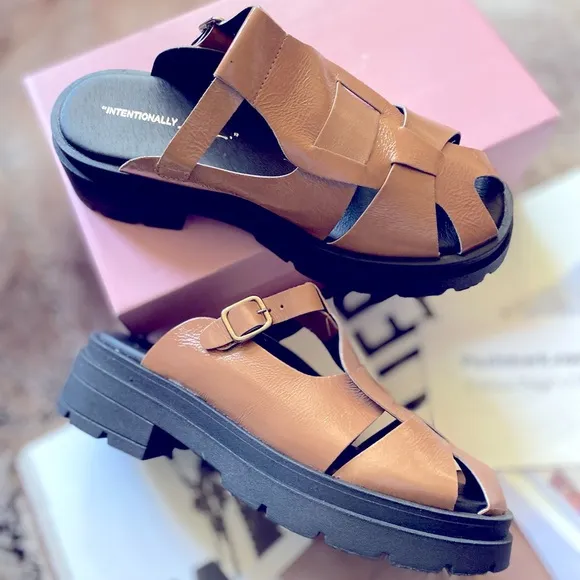 Anthropologie x Intentionally Blank Kurt Fisherman Sandal