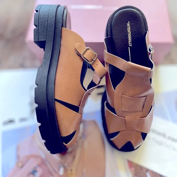 Anthropologie x Intentionally Blank Kurt Fisherman Sandal